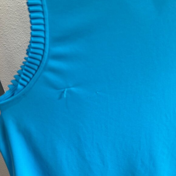 Lady Hagen XXL ruffle sleeveless polo - Picture 7 of 7